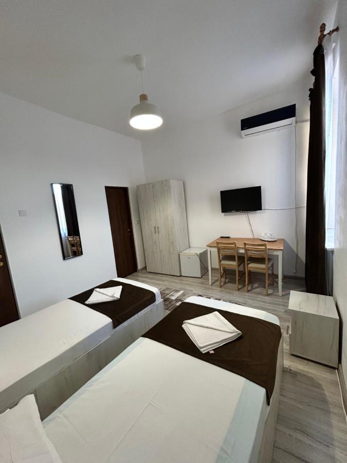 Hotel Continental City Center Jassy Zewnętrze zdjęcie