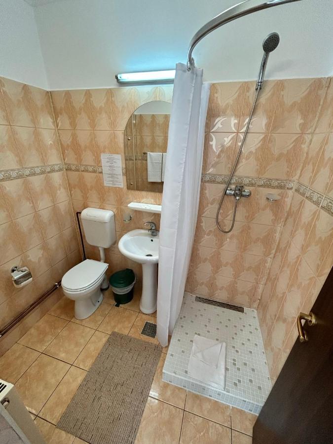 Hotel Continental City Center Jassy Zewnętrze zdjęcie